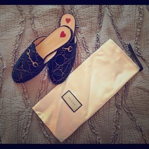 Women's Gucci Velvet Loafers